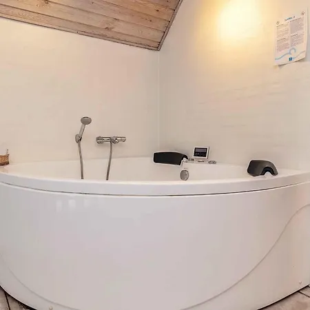 Holiday home Lovely Holiday With Swimming Pool, *