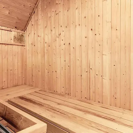 Holiday home Lovely Holiday With Swimming Pool, Blavand