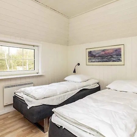 Lovely Holiday With Swimming Pool, Holiday home Blavand